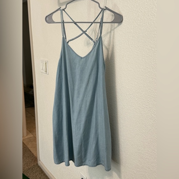 RVCA Soft Blue Garment - Picture 1 of 3